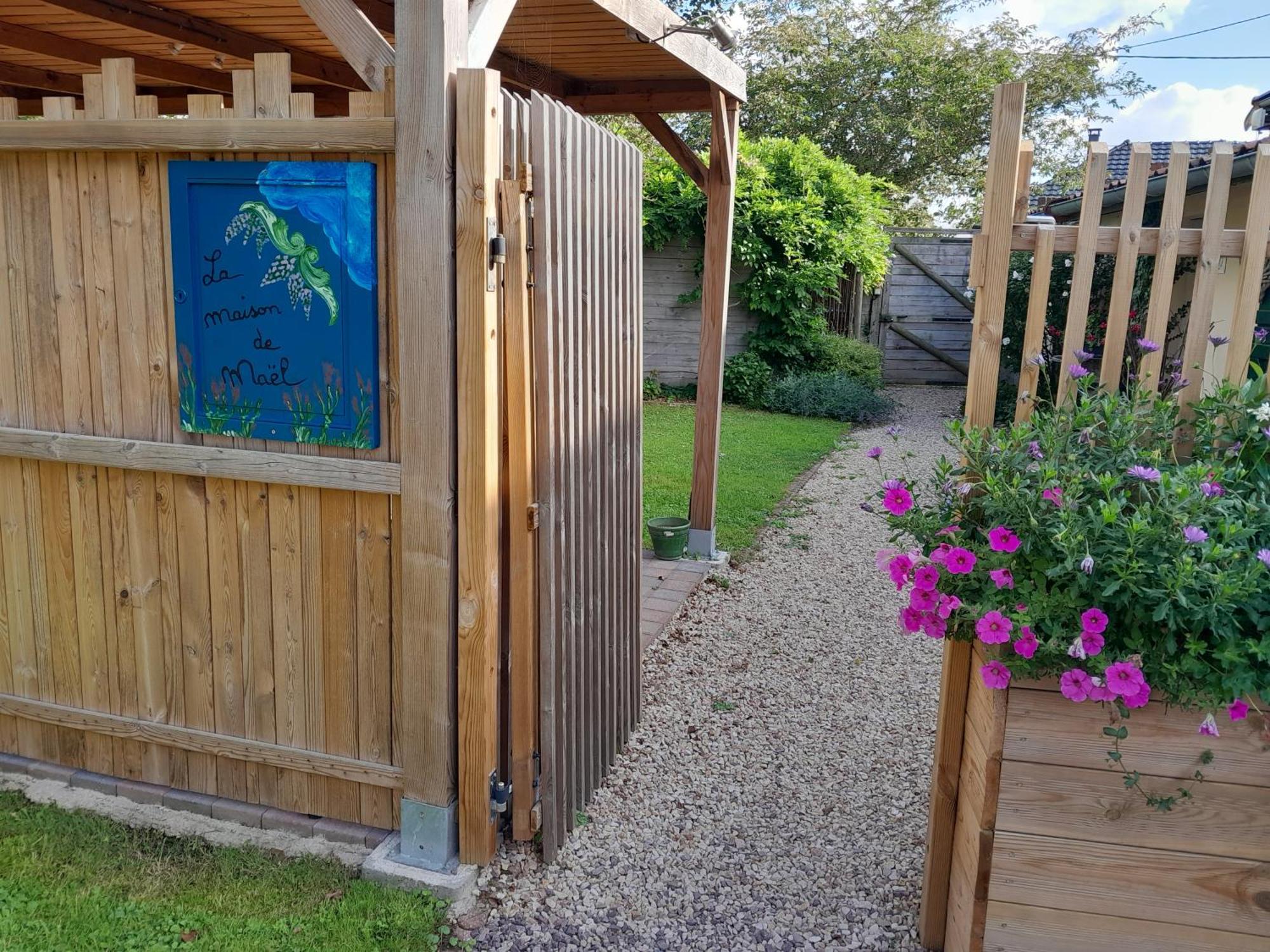 Le Paddock Du Val De Lys Hotel Blessy Buitenkant foto