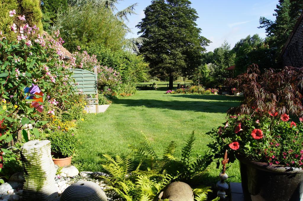 Le Paddock Du Val De Lys Hotel Blessy Buitenkant foto
